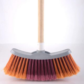 ESCOBA SEMIZULIA SUAVE MADERA 120 CM
